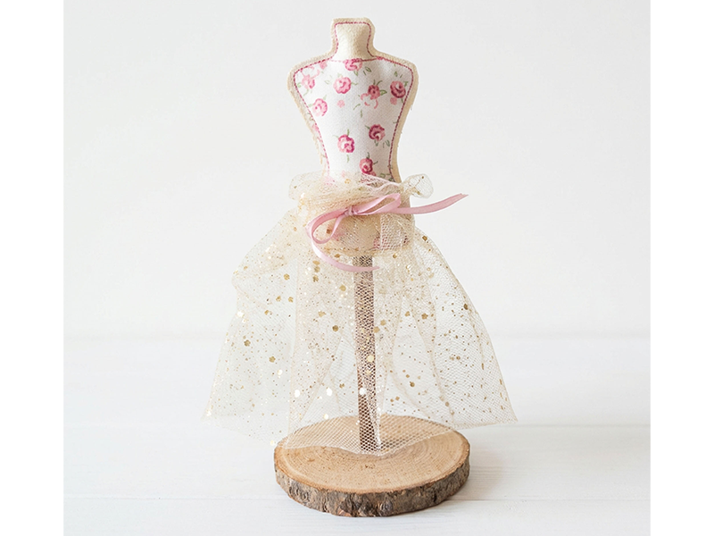 Preview: Schneiderpuppe - ITH-Stickdatei