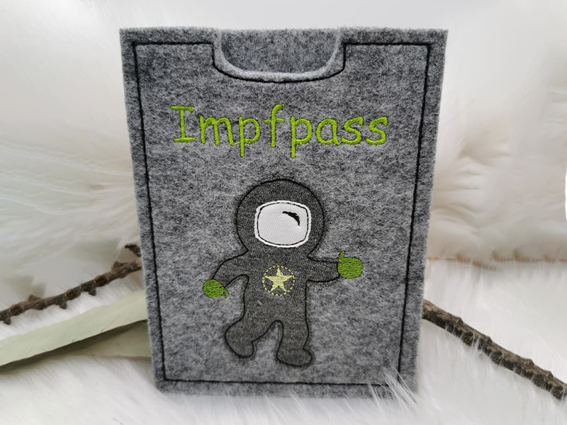 Impfpasshülle Astronaut - ITH-Stickdatei