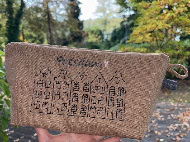 Grachtenhäuser - redwork Stickdatei